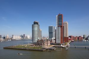 GO Rotterdam Skyline Architectuur dag De Rotterdam Hotel New York Kop van Zuid Maas Montevideo Rivier water World port center zomer GO Dutchtravel Rotterdam